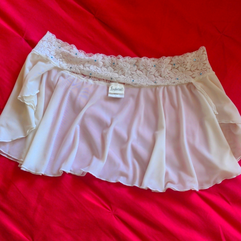 Fredericks of Hollywood skirt